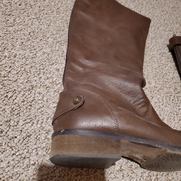 π’ Like new Brown faux leather riding inspired boots from browns! - Picture 7 of 14